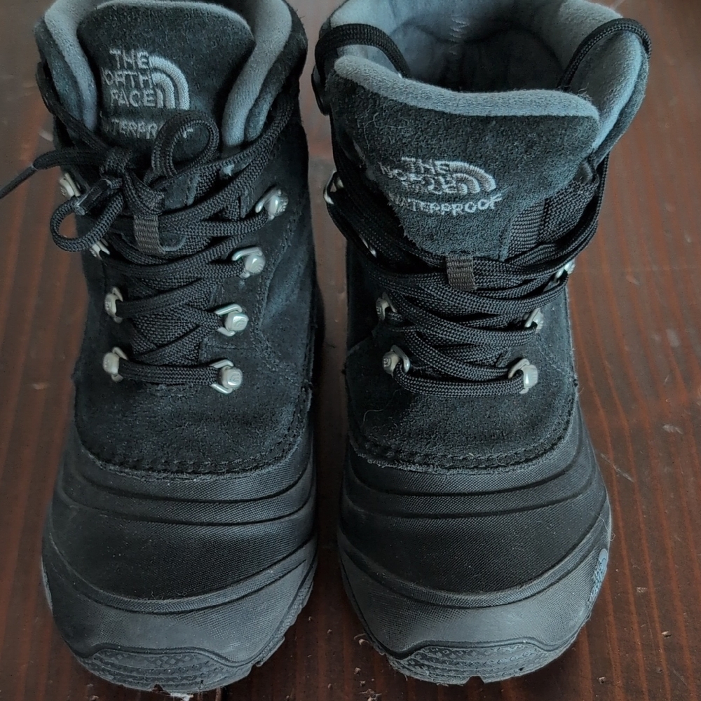 The North Face Kids Black Winter Boots Size 1Y
